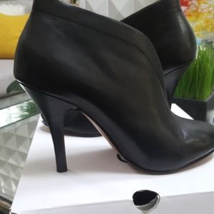 Aldo black booties Sz 8